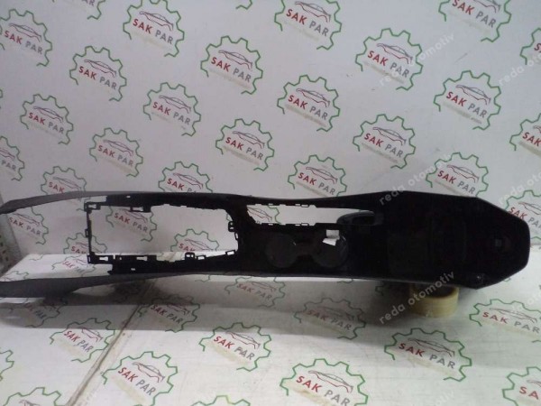 Hyundai İ20 Bayon Orta Ara Konsol 84610-Q0050 NNB 84611-Q0000 CP (KA-120)