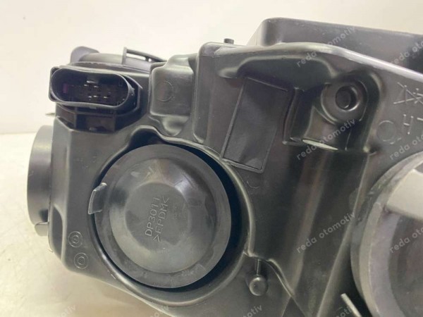 Ford Focus 3 Sol Far (İçi Beyaz Motorlu) BM51-13W030 NB YS YP (BA-120-EB-EC-ED130)