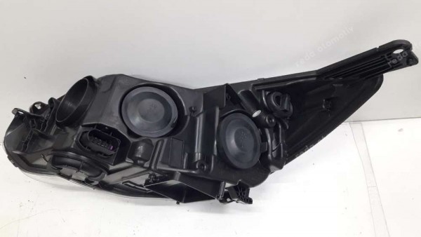 Ford Focus 3 Sağ Far (İçi Beyaz Motorlu) BM51-13W029-NB YS YP (BA-120-EE-130)