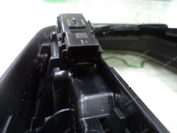 Renault Clio 5 Vites Konsol Bakaliti Ledli Orj 969121386R SP YP (KC-130)