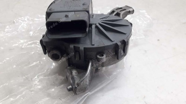 Renault Megane3 Fluence Ön Cam Silecek Motoru 64300024 288105839R CP (DG-125)