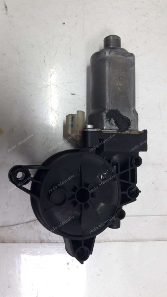 Hyundai İ20 Sol Ön Cam Motoru 82450-C7000 CP (EF-122)