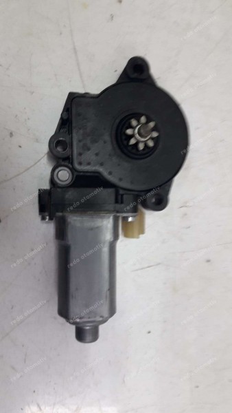 Hyundai Tucson Sağ Arka Cam Motoru 83460-2E000 SP YP (EF-122)