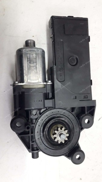 Renault Fluence Megane3 Sol Ön Cam Krikosu Motoru 807310699R CP (EF-124)