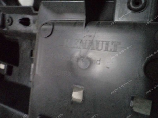 Dacia Duster Torpido Göğüs Orjinal 681000897R 278658823R CP HP (AC-130)