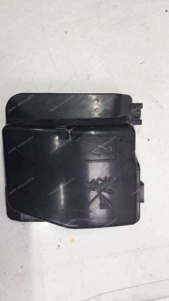 Renault Clio Symbol Captur Dokker Sigorta Röle Kutusu Üst Kapağı 243825499R CP (BA-110)