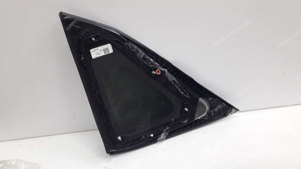 Hyundai İ20 Sağ Arka Kelebek Camı Orj. 87820-Q0120 CP (LB-110)