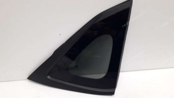 Hyundai İ20 Sağ Arka Kelebek Camı Orj. 87820-Q0020 SP YP (LB-110)