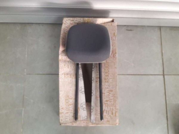 RENAULT TRAFİC2 KOLTUK BAŞLIĞI  KUMAŞ/DERİ YP 7701071256