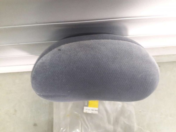 RENAULT MEGANE CLASİC ARKA KOLTUK BAŞLIĞI YP (7701708809)