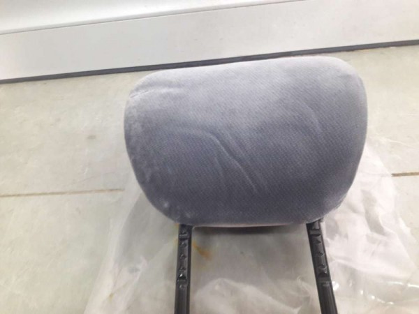 RENAULT MEGANE CLASİC ARKA KOLTUK BAŞLIĞI YP (7701708809)