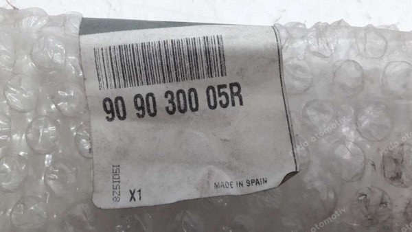 Renault Megane3 HB Bagaj Kapağı Sol Yan Kaplama 909030005R YP (DA-110)