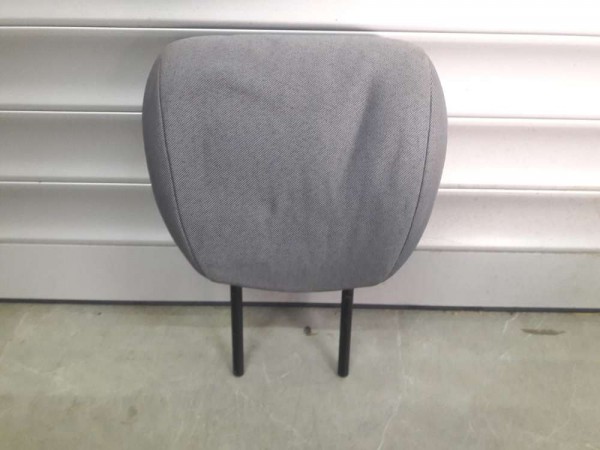 RENAULT CLİO ARKA KOLTUK BAŞLIĞI CP 7701054711