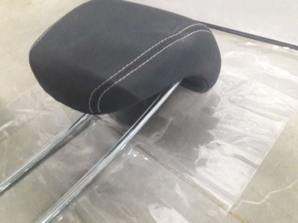 FORD FİESTA TİTANYUM ARKA KOLTUK BAŞLIĞI CP