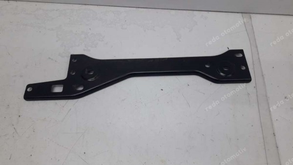 Renault Clio5 Egzoz Koruma Traversi Ön Tutucu 743465299R CP (EB-110)