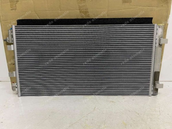 Renault Fluence Megane 3 Scenic 3 Klima Radyatörü Orj. 921000294R YP (ID-120)