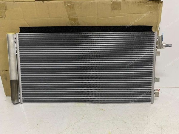 Renault Fluence Megane 3 Scenic 3 Klima Radyatörü Orj. 921000294R YP (ID-120)