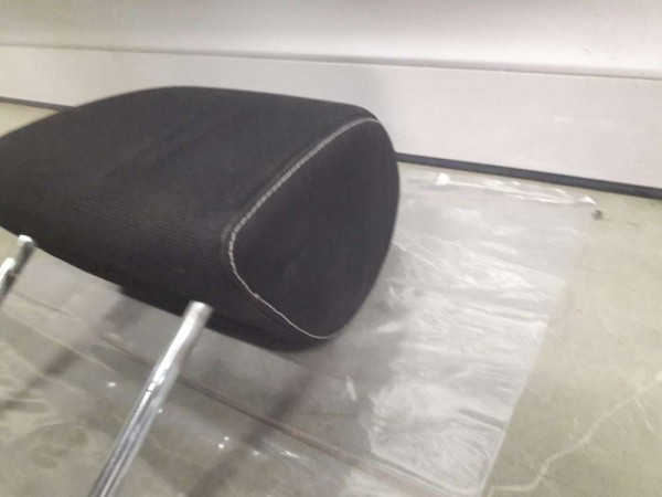 FORD FOCUS2 ÖN KOLTUK BAŞLIĞI CP