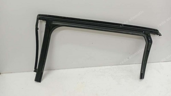 Renault Clio 5 Sağ Arka Cam Fitili Orj. 823303436R CP (JE-120)