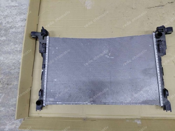 Renault Trafic 3 Motor Su Radyatörü 214104966R CP HP (HD-120-140)