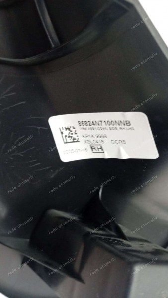 Hyundai Tucson Kaporta Sağ Trimi Orj. 85824-N7100 SP YP (EA-110)