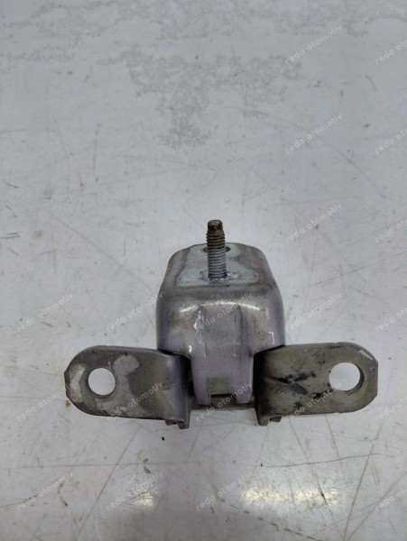 Ford Fiesta Sağ Arka Kapı Alt Menteşesi Orj. 8A6AA26810C CP (HB-121)