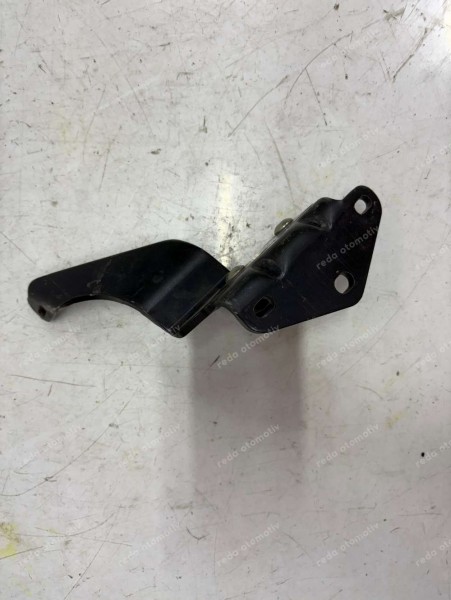 Renault Master 2 Sürgülü Sağ Yan Kapı Mekanizması Menteşesi Orj. 8200080745 SP YP (HB-124)