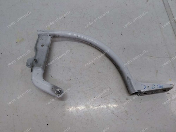 Ford Focus 3 Sedan Sağ Bagaj Kapağı Menteşesi CM51F42700AG R SP (HB-129)