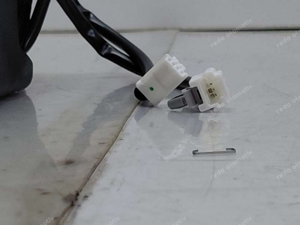 Renault Kadjar Emniyet Kemer Tokası 888429480R YP (DB-120)