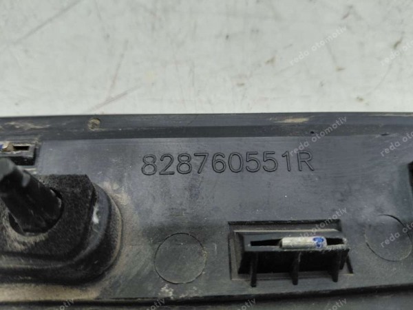 Renault Clio 5 Sağ Arka Kapı Bandı Çıtası 828760551R HP CP (JD-120)