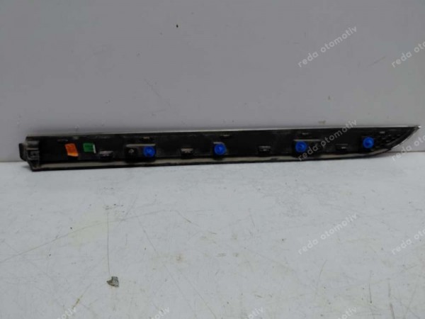 Renault Clio 5 Sağ Arka Kapı Bandı Çıtası 828760551R HP CP (JD-120)