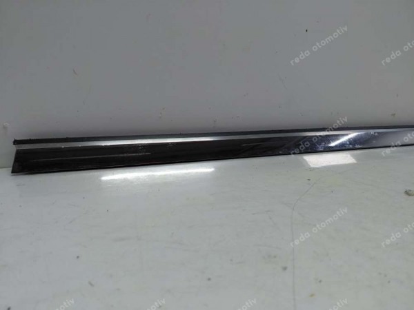 Renault Clio 5 Sol Ön Kapı Bandı Çıtası 808774699R CP (JD-120)