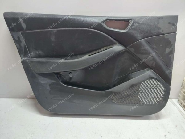 Renault Clio 5 Sol Ön Kapı Döşemesi 809014599R CP (FE-120)