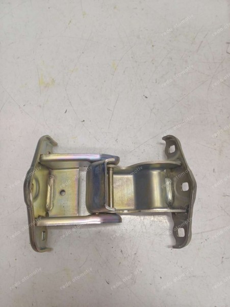 Renault Trafic Bagaj Kapısı Menteşesi Orj. 7700312304 YP (HA-120/124)