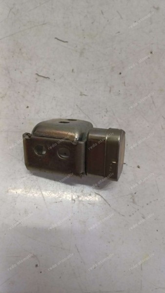 Renault Scenic 2 Sağ Arka Kapı Menteşesi Orj. 8200885639 YP (HA-121)