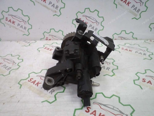 Renault Megane 3 Fluence 3 Yakıt Pompası Orj 167000061R CP (CI-120)