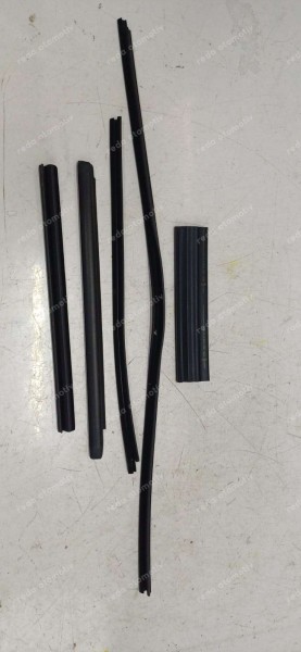 Renault Clio 2 Ön Cam Lastiği (Fitil) Takım 7701478235 YP (F1)