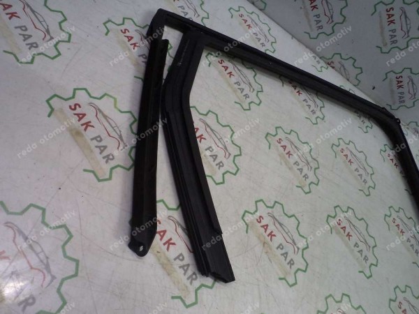 Dacia Jogger Sol Arka Cam Fitili Orj 823311728R CP (JE-120)