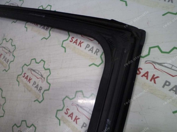 Dacia Jogger Sol Arka Cam Fitili Orj 823311728R CP (JE-120)