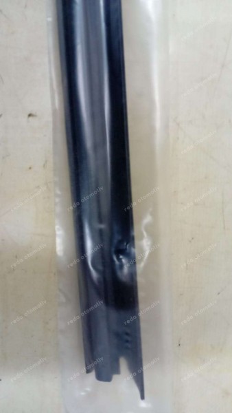 Dacia Jogger Sağ Arka İç Cam Sıyırıcı Fitil 823301201R YP (JD-120)