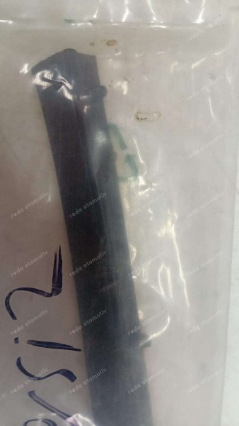 Renault Megane 2 Sol Ön Kapı Alt Tozluğu 8200212756 YP (F1)