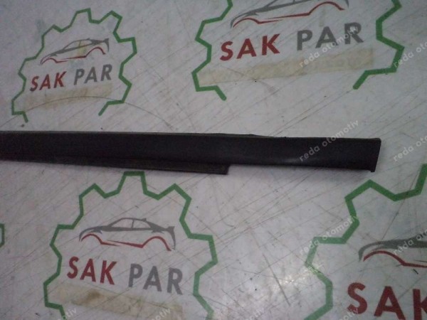 Dacia Jogger Sol Ön Cam Dış Alt Fitil Orj 808210572R CP (JD-120)