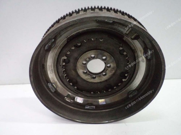 Renault Captur Clio 4 EDC Volant 8200980981 CP (IC-120)