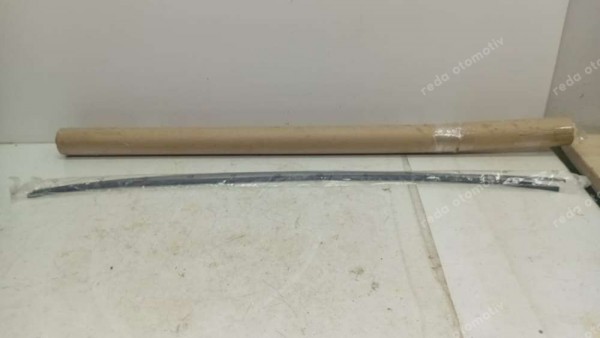 Renault Trafic 3 Sağ Yan Cam Çıtası Orjinal Sıfır 738500001R YP (İH-150)