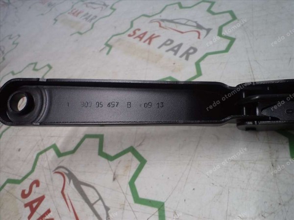 Renault Trafic Silecek Kolu Sol Orjinal 7701050582 YP (JI-121)