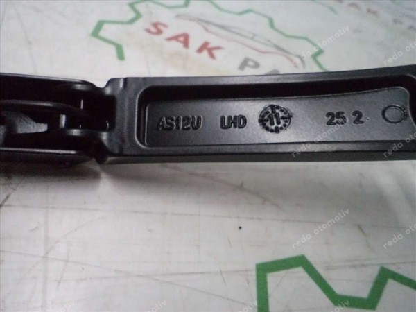 Renault Fluence Ön Silecek Kolu Sol Orj 288810338R YP (JI-120)