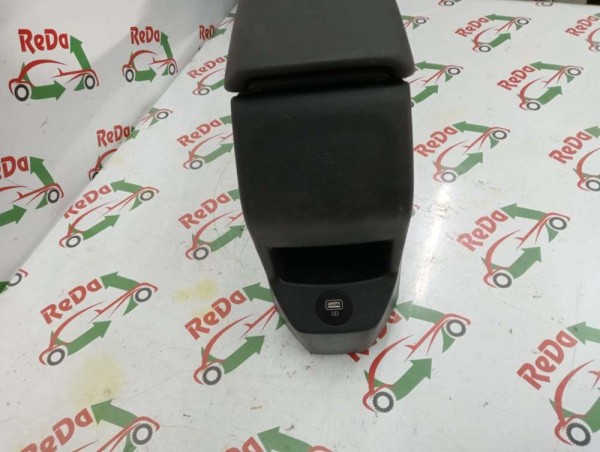 Hyundai İ20 Taban Konsolu Orta Ara Konsol 2020 Sonrası [RHD] 84610-Q0950 84611-Q0900 CP(KA-120)