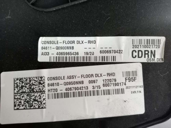 Hyundai İ20 Taban Konsolu Orta Ara Konsol 2020 Sonrası [RHD] 84610-Q0950 84611-Q0900 CP(KA-120)