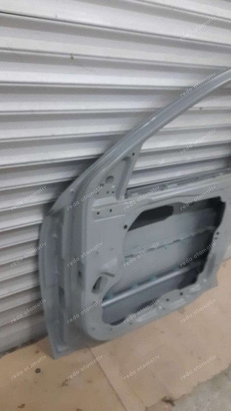 Hyundai Santa Fe Sağ Ön Kapı 76004-2B030 YP (İC-110)