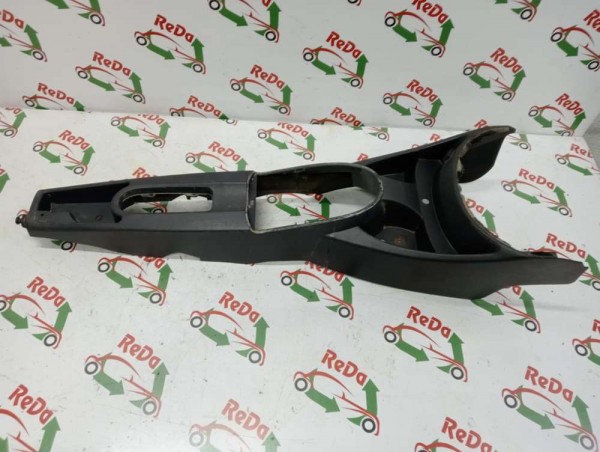 Ford Focus 1 Orta Ara Konsol 2M5X-A045A74-AC CP HP (KC-110)